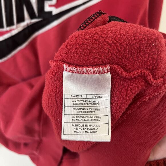 NIKE Red Hoodie Sweatshirt Pullover Center Chest Swoosh Black Lined Hood Medium - Picture 4 of 5